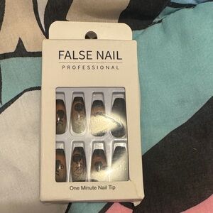 False Nail Professional One Minute Nail Tip